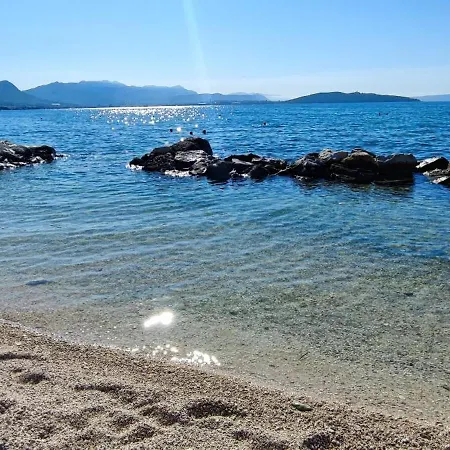 Beachfront Sol&mar With Heated Pool And Jacuzzi * Kaštela