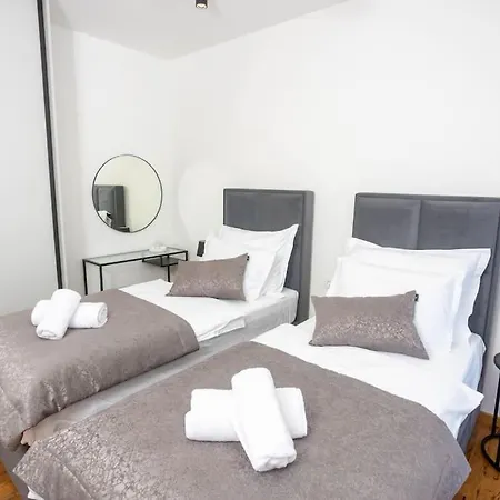 Beachfront Sol&mar With Heated Pool And Jacuzzi Villa *