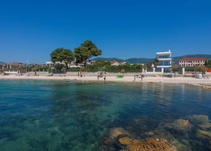 Beachfront Sol&mar With Heated Pool And Jacuzzi *