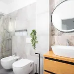 Beachfront Sol&mar With Heated Pool And Jacuzzi Villa Kastela