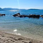 Beachfront Sol&mar With Heated Pool And Jacuzzi * Kastela