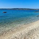Beachfront Sol&mar With Heated Pool And Jacuzzi Villa Kastela