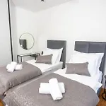 Beachfront Sol&mar With Heated Pool And Jacuzzi Villa *