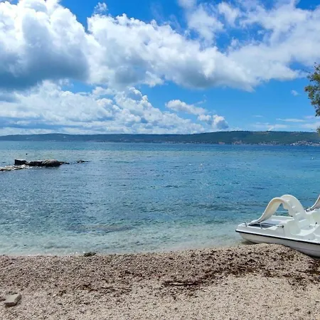 Beachfront Sol&mar With Heated Pool And Jacuzzi *