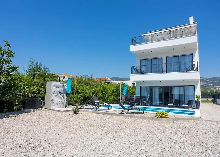 Beachfront Sol&mar With Heated Pool And Jacuzzi ヴィラ *