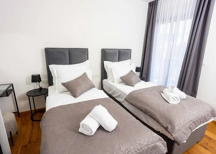 ヴィラ Beachfront Sol&mar With Heated Pool And Jacuzzi Kaštela