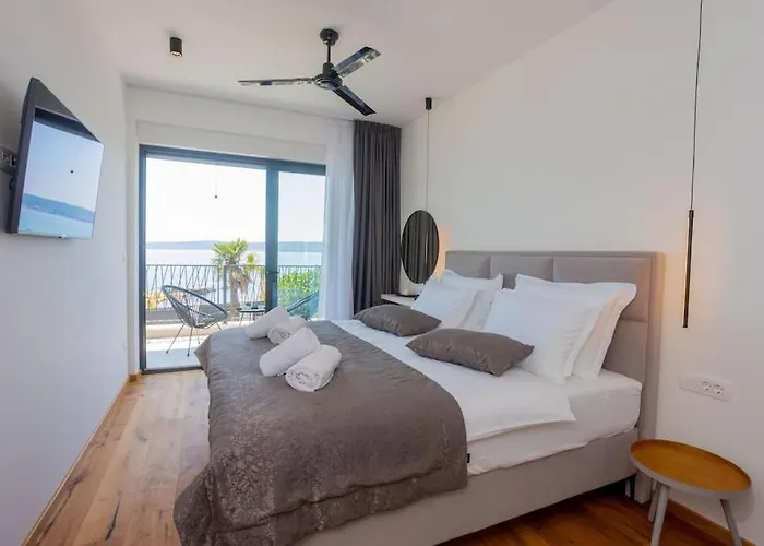 ヴィラ Beachfront Sol&mar With Heated Pool And Jacuzzi