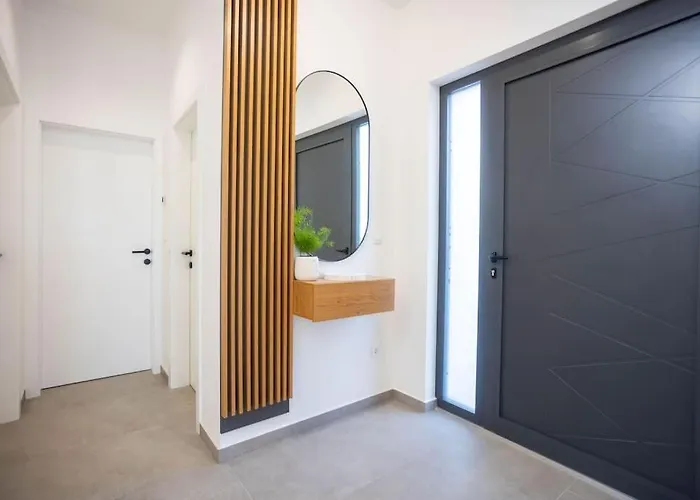 Beachfront Sol&mar With Heated Pool And Jacuzzi ヴィラ